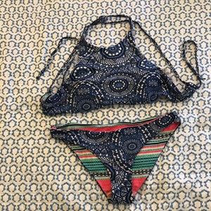 Cute reversible halter bikini set!